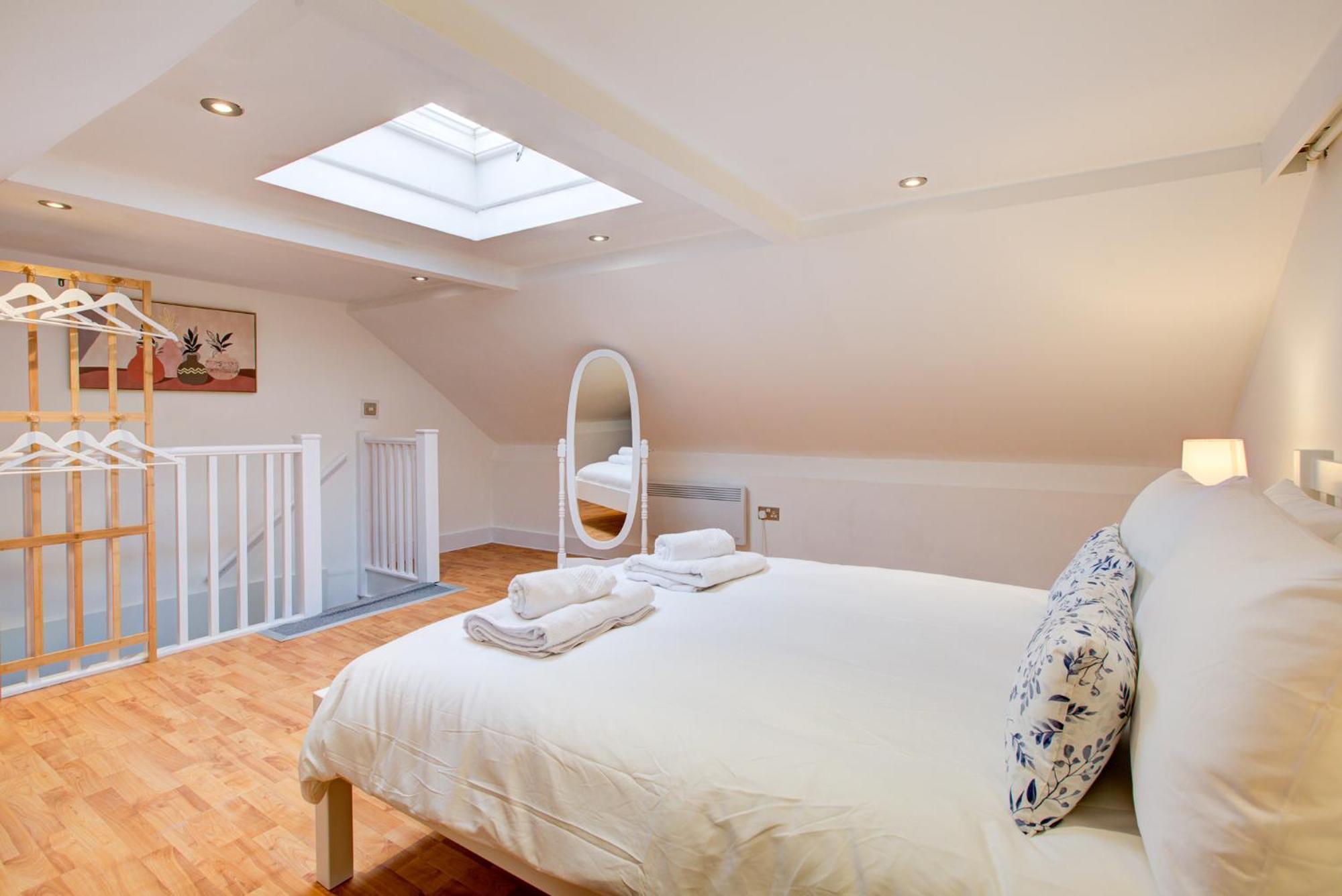 Wonderful Two-Bedroom Apartment ลอนดอน ภายนอก รูปภาพ