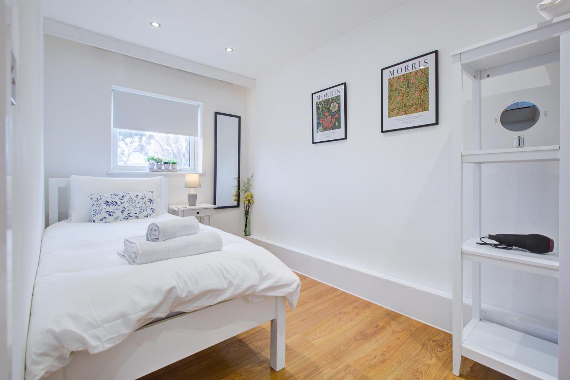 Wonderful Two-Bedroom Apartment ลอนดอน ภายนอก รูปภาพ