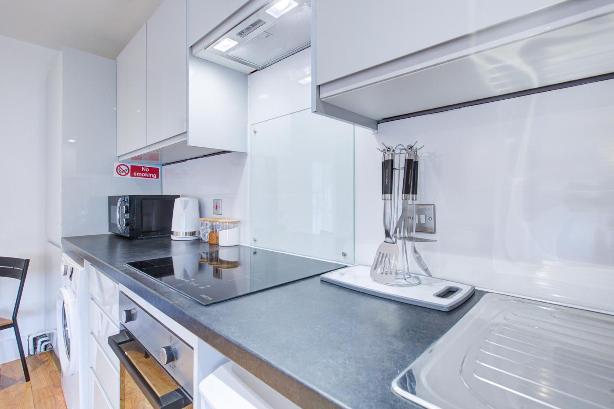 Wonderful Two-Bedroom Apartment ลอนดอน ภายนอก รูปภาพ